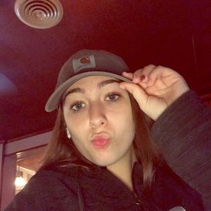 Meet your Posher, Christie